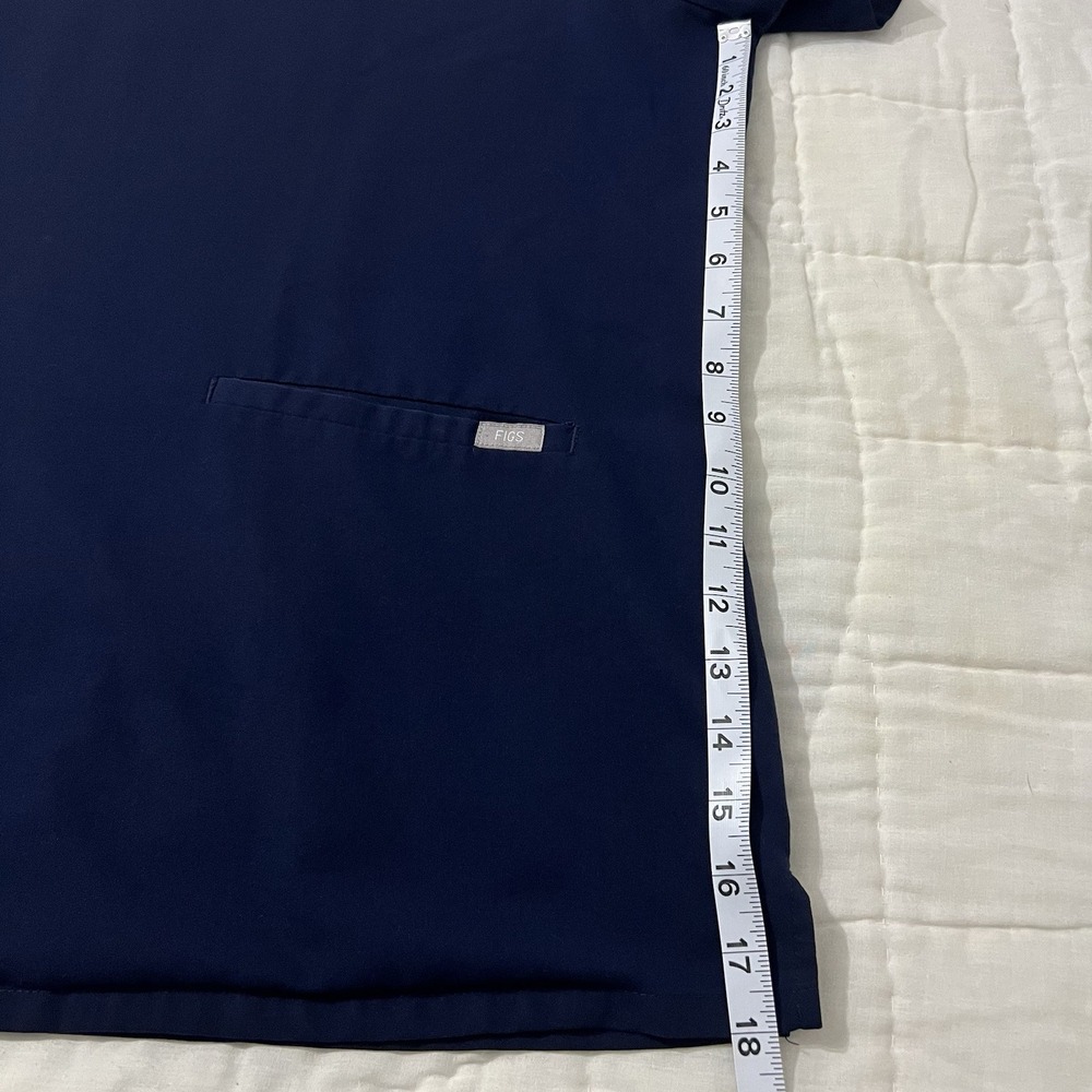 Figs Scrub Top Women XXL Blue Casma 3 Pocket V Neck Medical Nurse Stretch FW1100 - Picture 5 of 7
